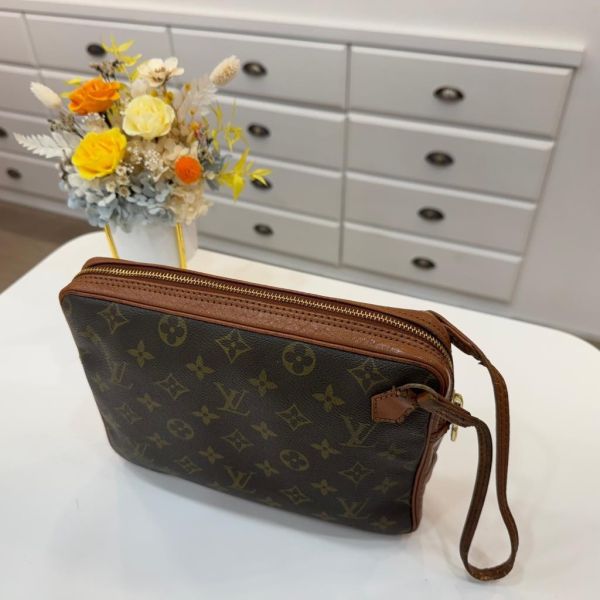 Louis Vuitton 方型手拿包 