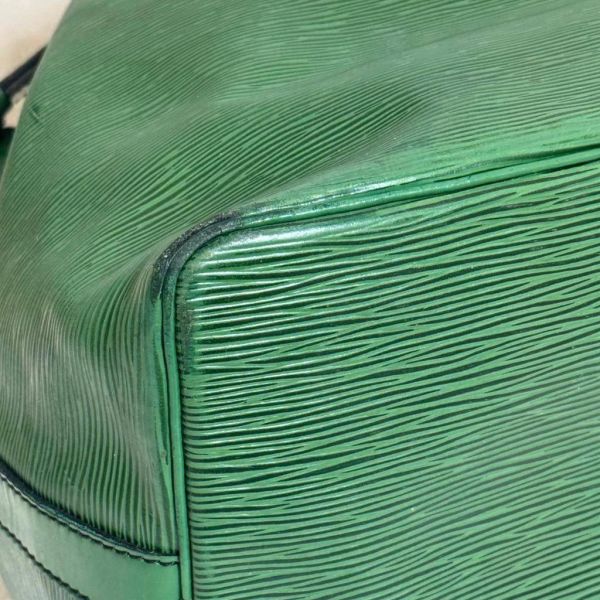 Louis Vuitton 綠色水波紋水桶包 