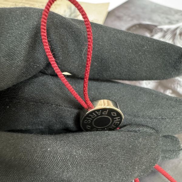 Hermès 紅色掛繩 