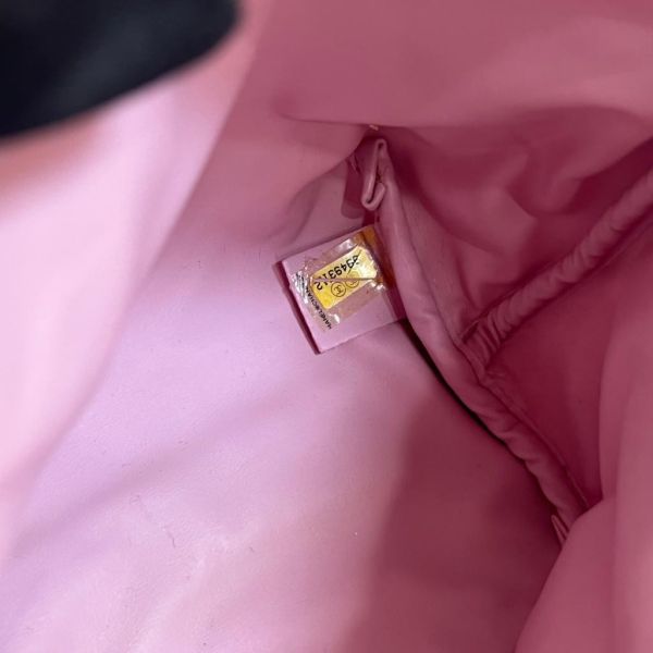 Chanel 粉色毛絨 化妝包 
