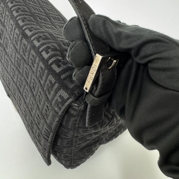 Fendi 經典 緹花布法棍包 