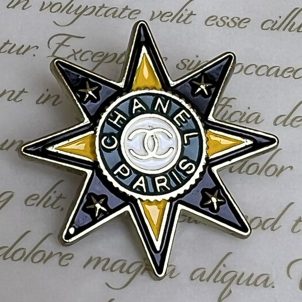 Chanel CC 星星胸針 