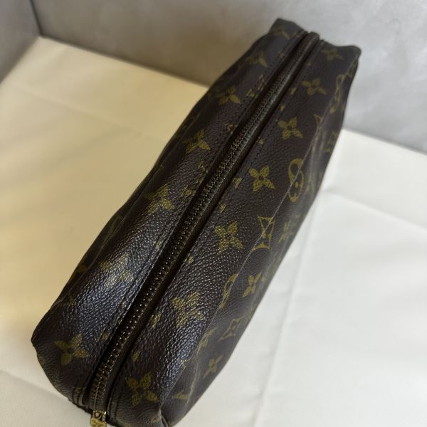 Louis Vuitton 28化妝包 