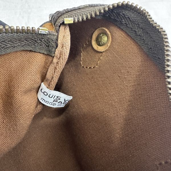 𝐋𝐨𝐮𝐢𝐬 𝐕𝐮𝐢𝐭𝐭𝐨𝐧 中古款 speed nano 手拿包 