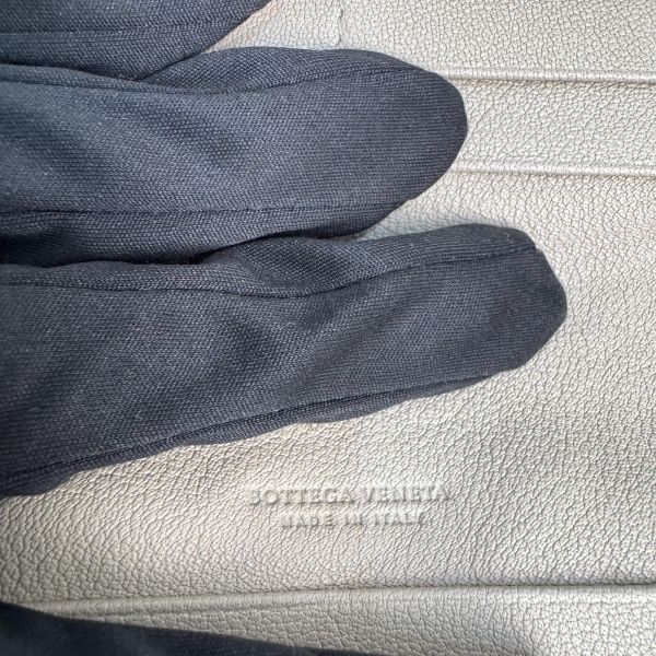 Bottega Veneta 編織拉鍊手拿包 