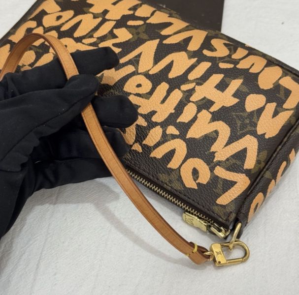 Louis Vuitton 塗鴉麻將包 