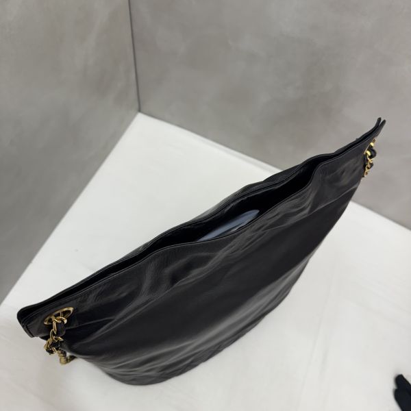 Chanel 小羊皮 斜背包 