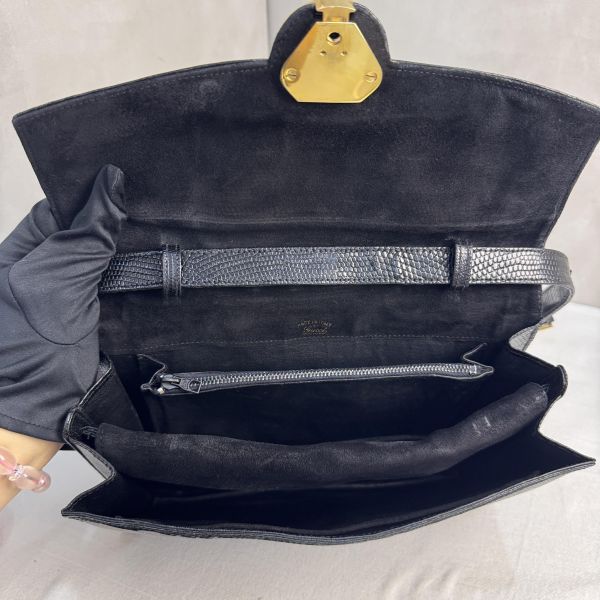 Gucci 黑色皮革翻蓋肩背包 