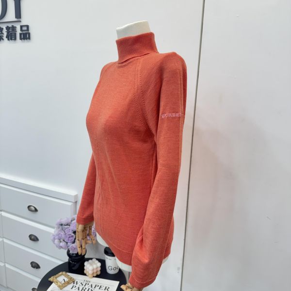 Burberry 珊瑚橙高領針織衫 