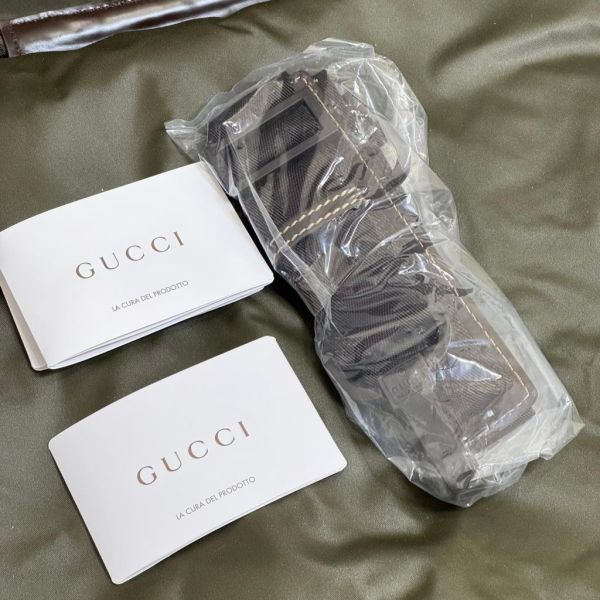 Gucci 滿版老花西裝手提包 