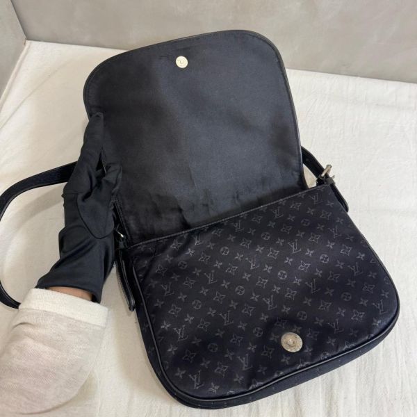 Louis Vuitton 特殊款斜背包 