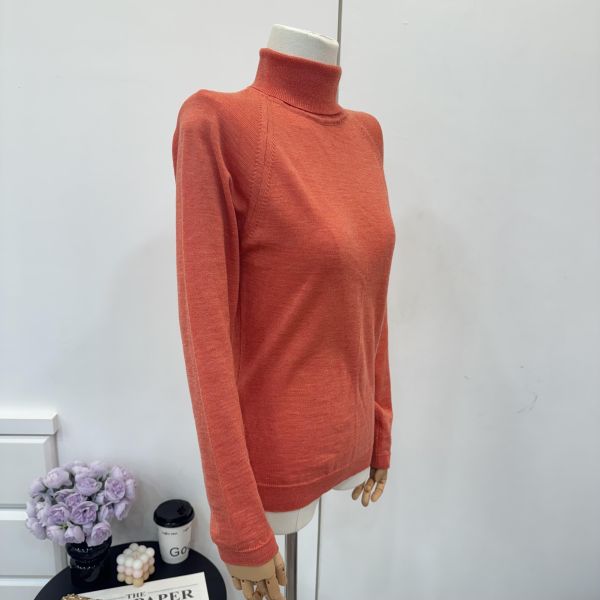Burberry 珊瑚橙高領針織衫 