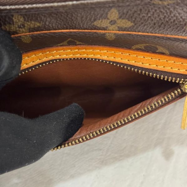Louis Vuitton 小號開口笑腋下包 