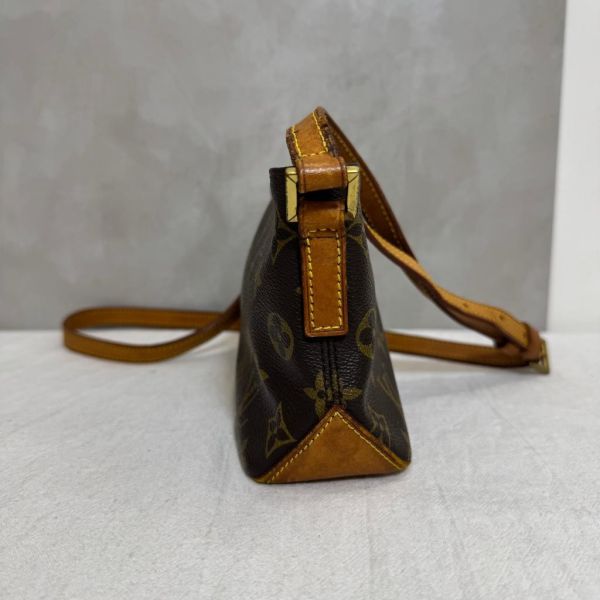 Louis Vuitton 金釦單肩包 