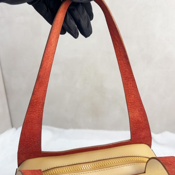 Bally 復古鏤空皮革肩背包 