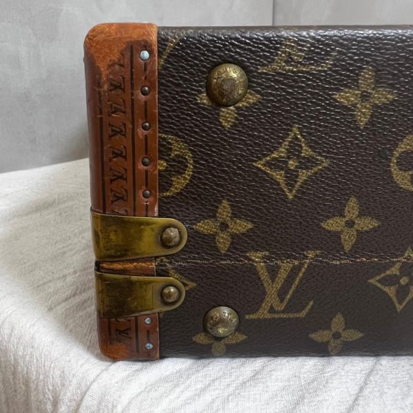 Lv 老花古董硬箱 
