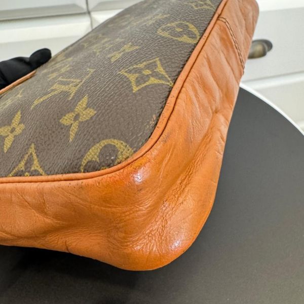 Louis Vuitton 方型手拿包 