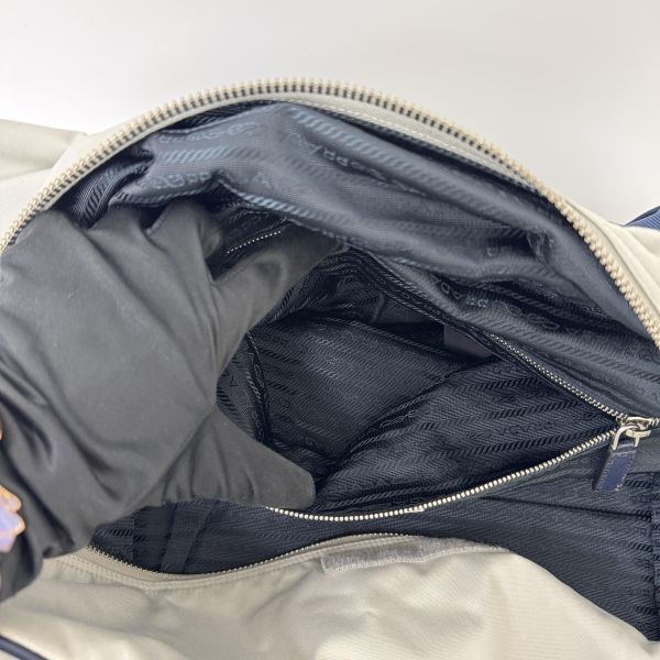 PRADA 經典尼龍旅行包 