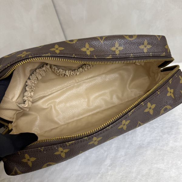 Louis Vuitton 28 化妝包 