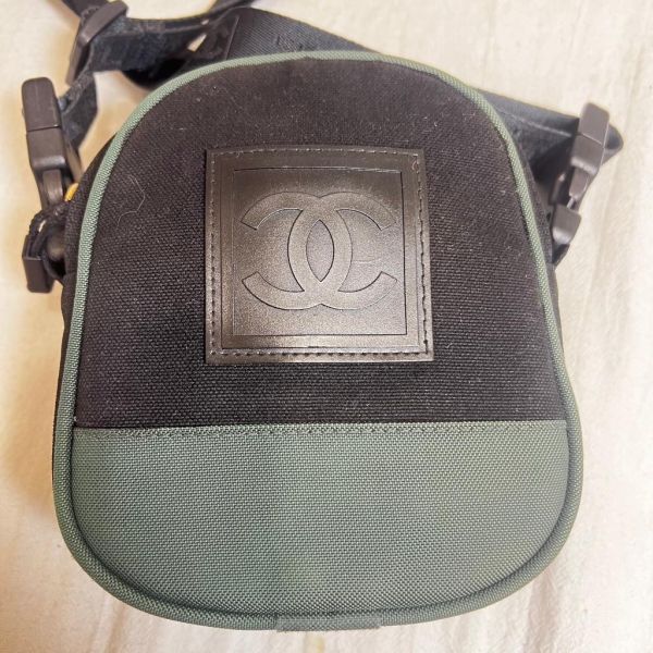 CHANEL 運動小包 