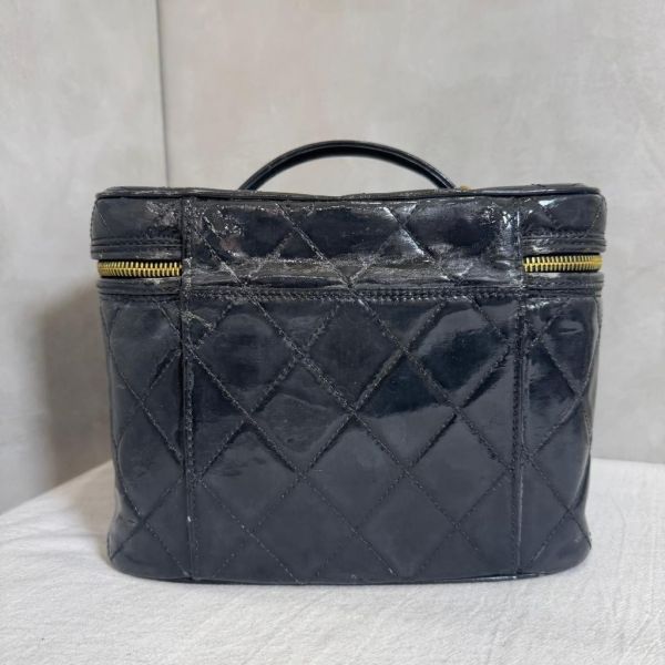 Chanel 黑色漆皮 大號手提化妝包 