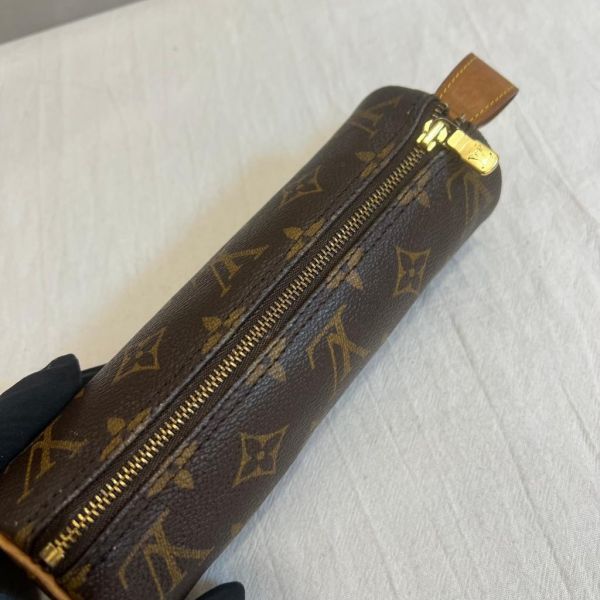 Louis Vuitton  圓筒筆袋 