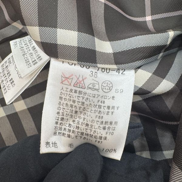 Burberry 駝色雙排扣女士短款大衣 