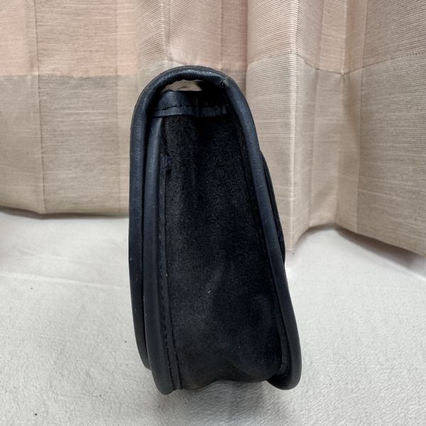 Gucci麂皮馬銜扣腰包 