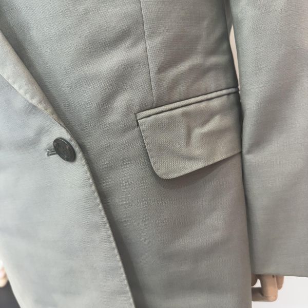 Dior 灰色雙排扣西裝外套 