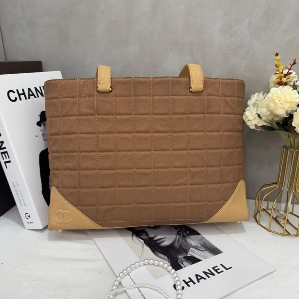 Chanel 冰格拼皮托特包 