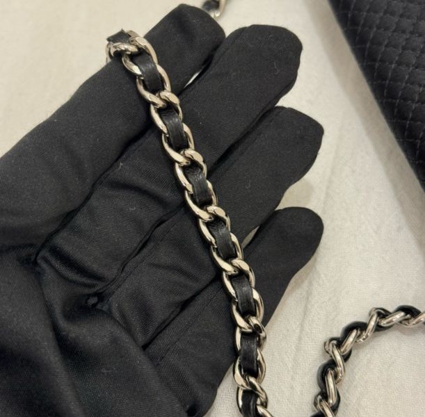 Chanel 限量款絲綢網布鏡子包 