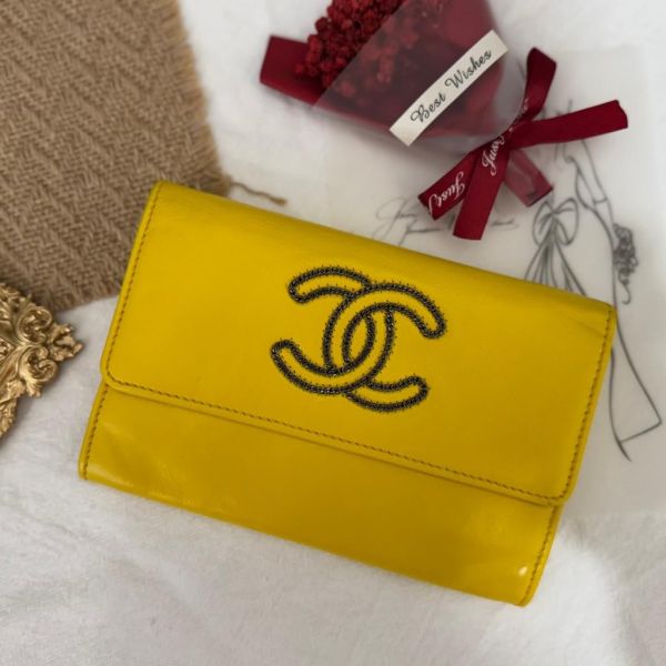 Chanel 小鵝黃中夾 