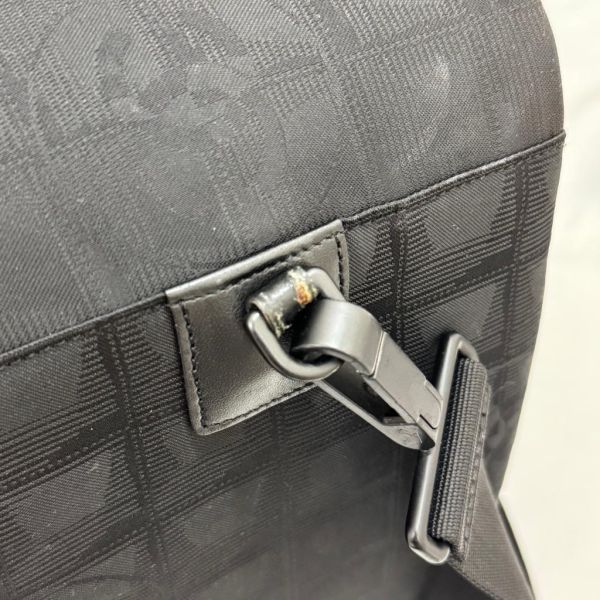 Chanel 黑色冰格旅行袋 