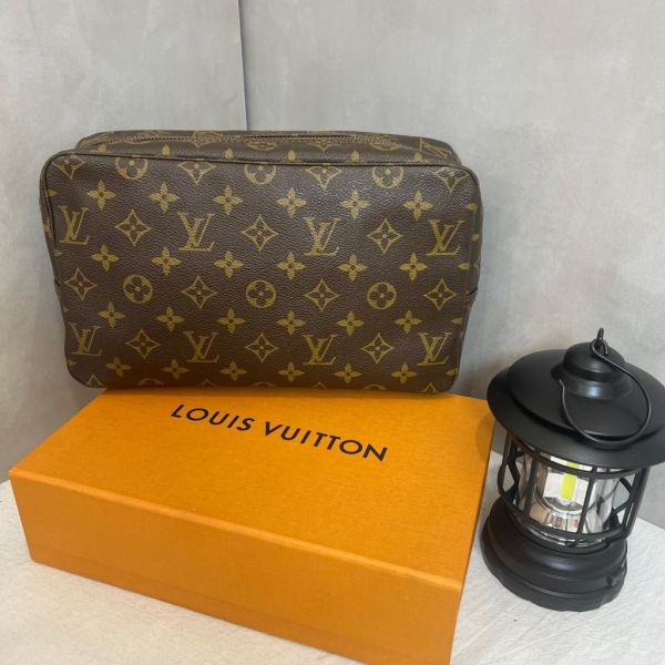 Louis Vuitton 旅行化妝包 