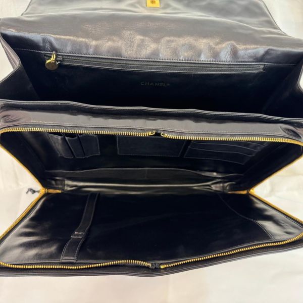 Chanel 黑色公事包 