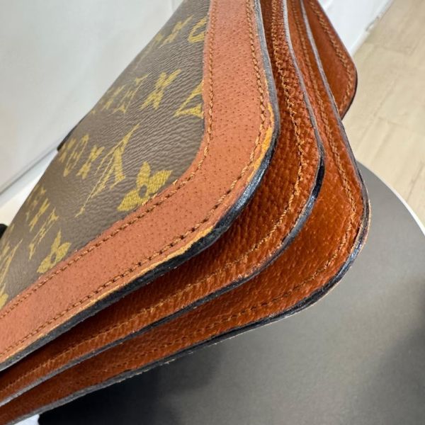 Louis Vuitton 紅皮肩背包 