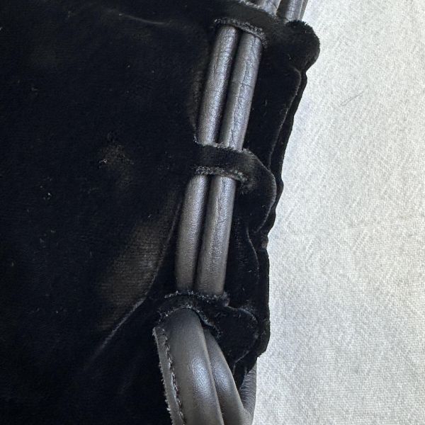 Emporio Armani 亞曼尼 毛毛半月包 水餃包 