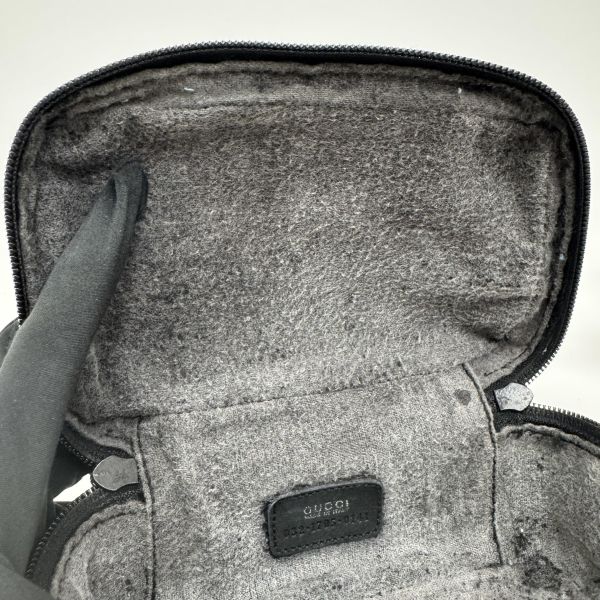 Gucci 黑色皮革手提包 