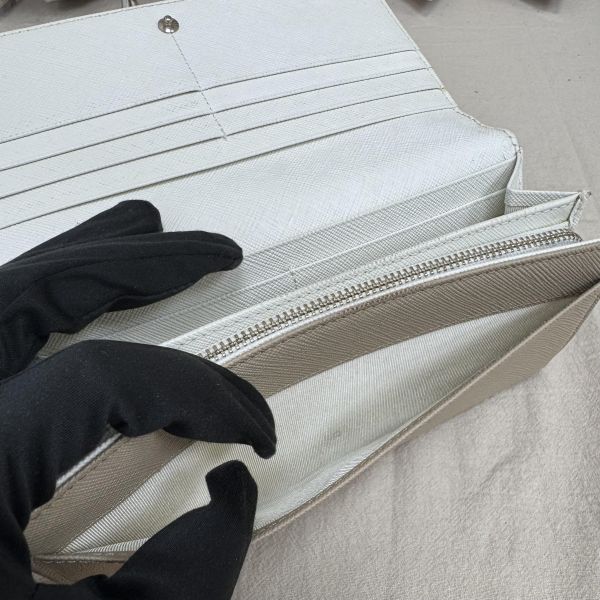 agnes b. 米色長款錢包 