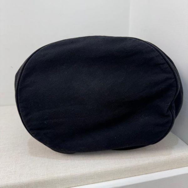 Chanel 抽繩帆布後背包 