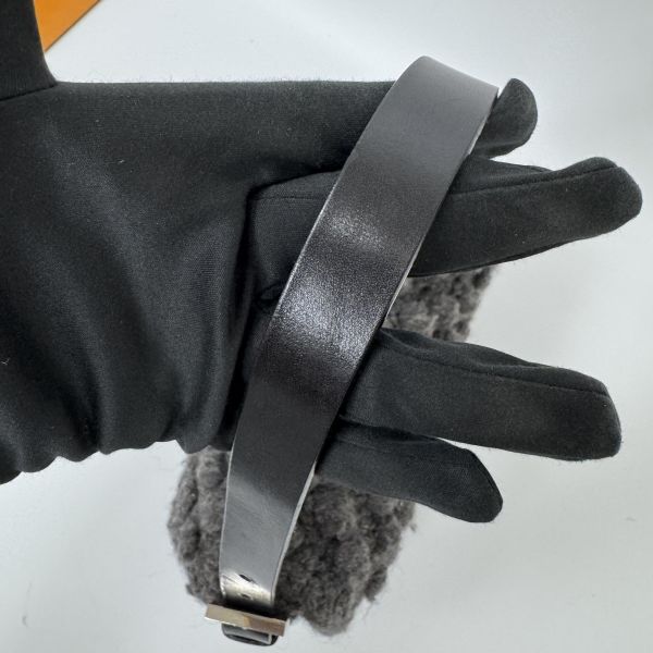 Fendi Baguette 灰色毛線針織肩背包 