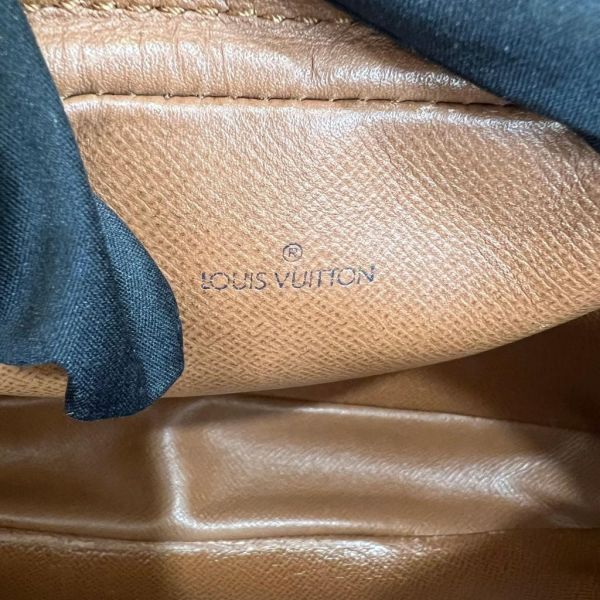Louis Vuitton 橫版相機手拿包 