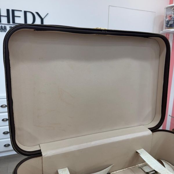 Louis Vuitton 大型金釦行李箱 