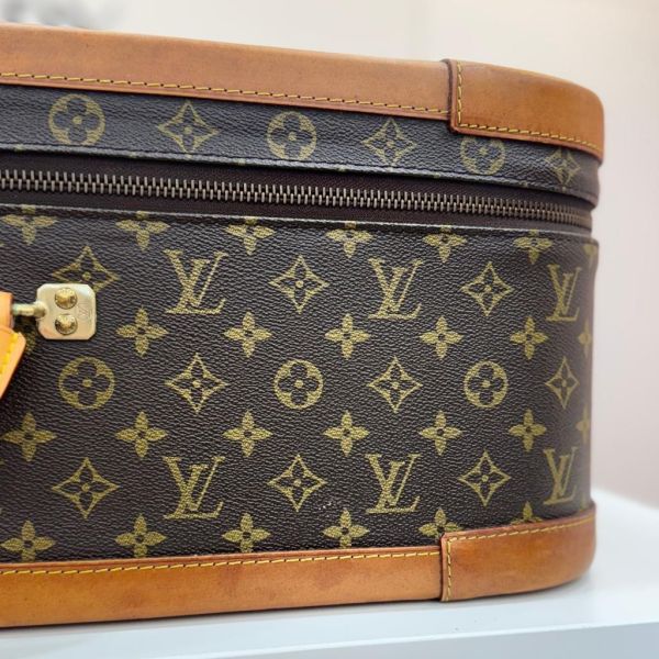 Louis Vuitton 大型金釦行李箱 