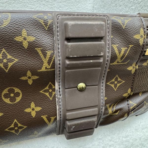 Louis Vuitton 經典Satellite 軟式行李箱 70 