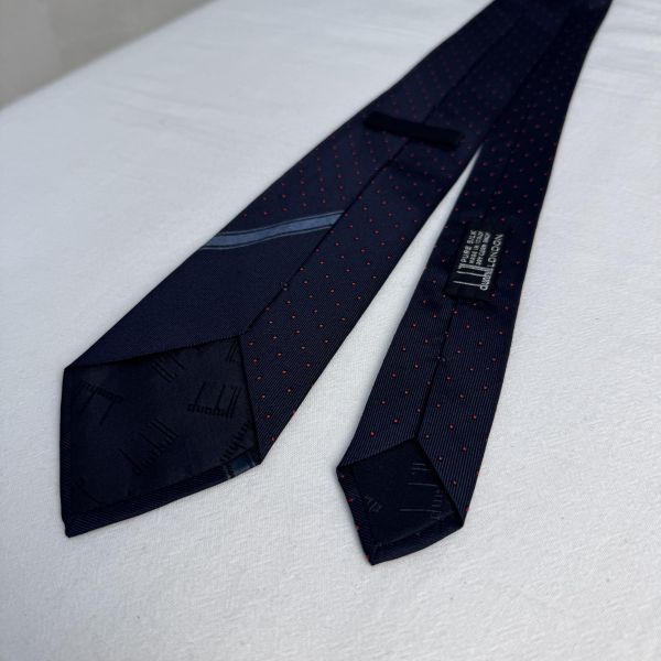 dunhill高級深藍色絲綢帶有精緻的紅色波點圖案領帶 領結 絲綢（中古） 