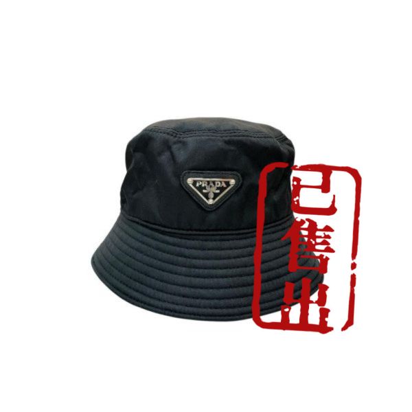 PRADA 經典三角鐵牌漁夫帽 