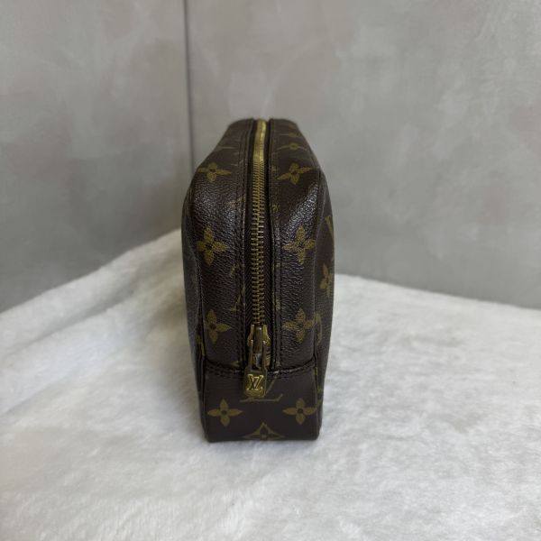 Louis Vuitton 經典盥洗包 