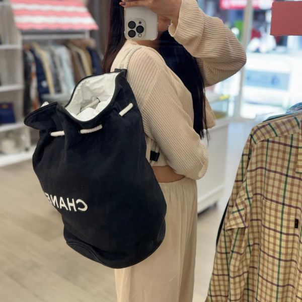 Chanel 抽繩帆布後背包 