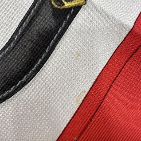 Cartier 卡蒂亞Must de Cartier 系列絲巾 